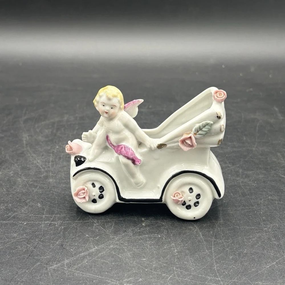 Vtg Cherub‎ Angel In Car Planter Ceramic White
